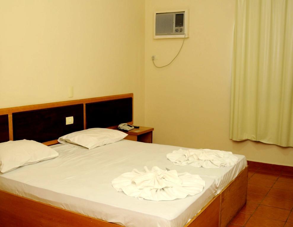 Gutemberg Plaza Hotel Nova Serrana Oda fotoğraf